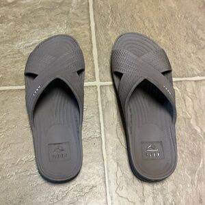 Womens size 8 REEF sandals